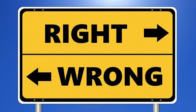 Integrity right and wrong sign photo